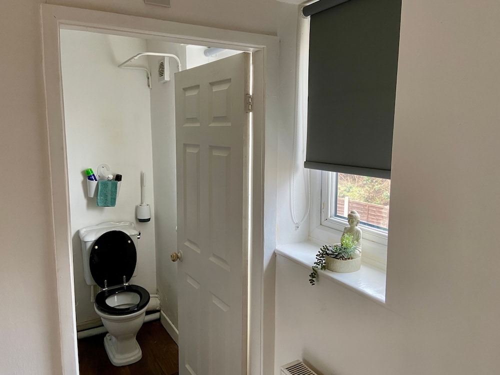 Comfortable 1 Bed Retreat in Batley - Sleeps 3