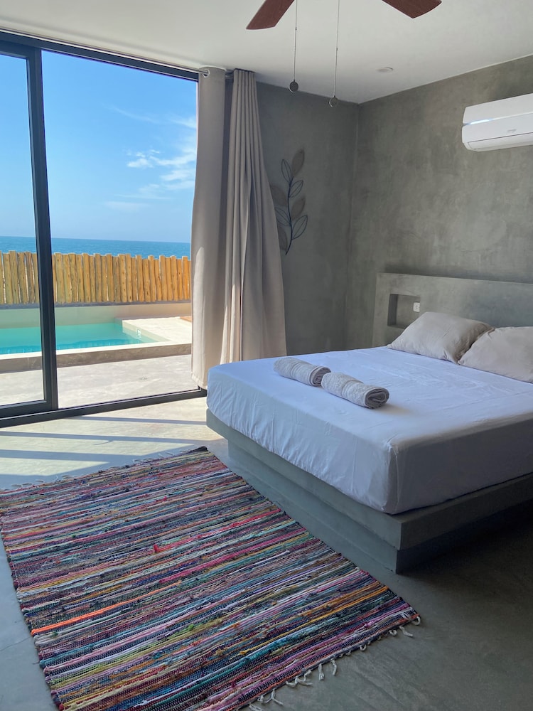La Morada Punta Sal - Casa de playa frente al mar.