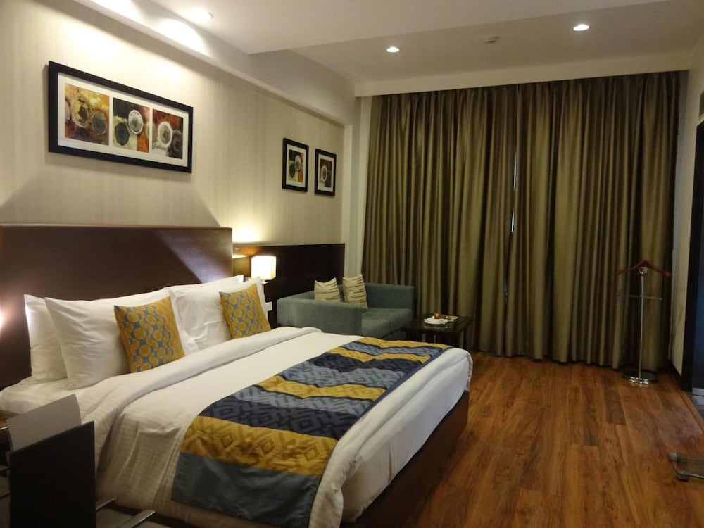 Fortune Park Orange, Sidhrawali, Gurugram - Member ITC Hotels' Group