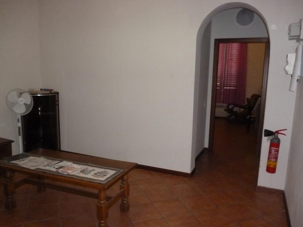 XXVII Aprile Bed & Car