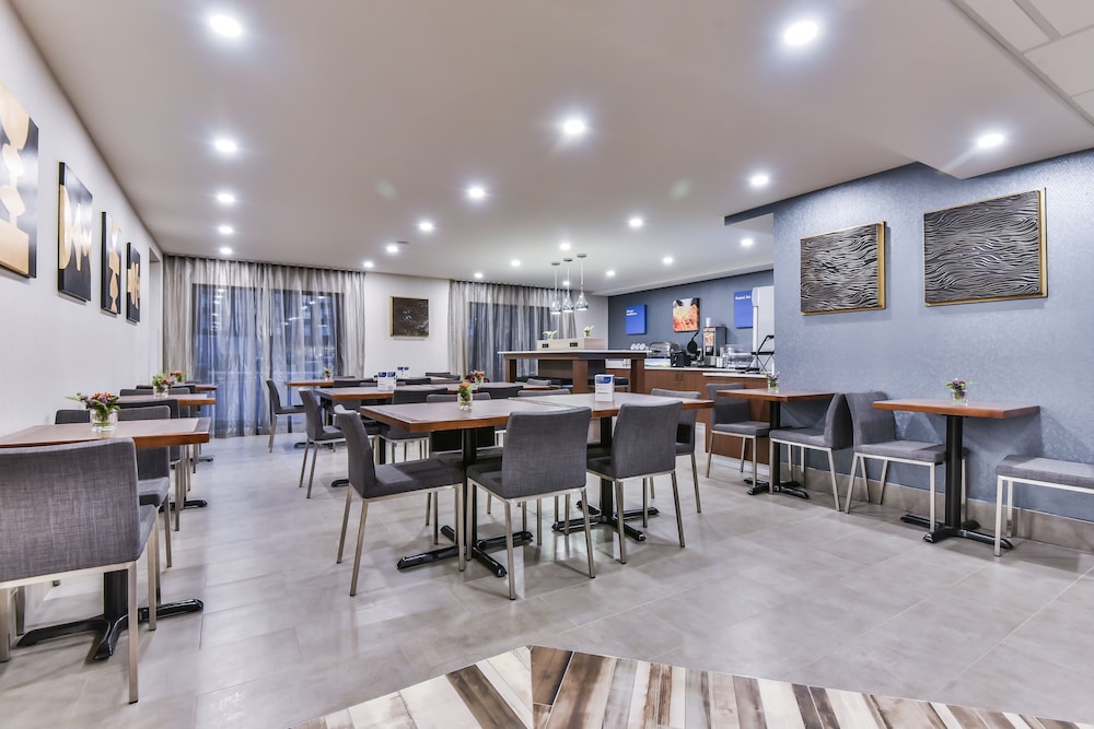 Comfort Inn Aeroport - Property Image 9