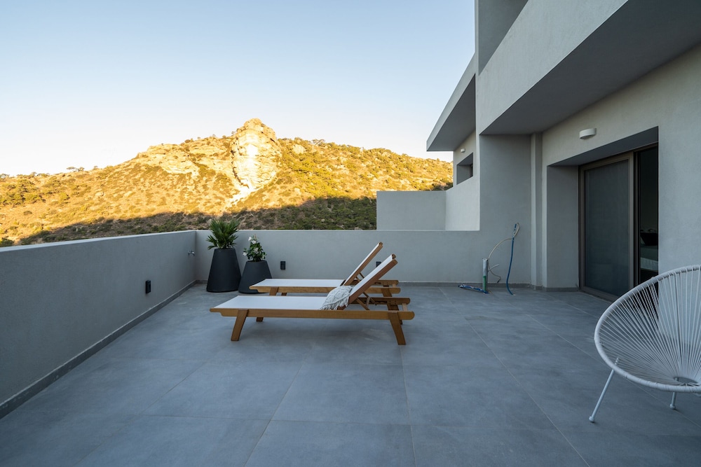 Pignolia Suites - Adults Only photo 5