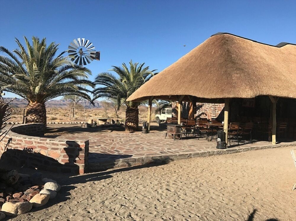 Tsauchab River Lodge