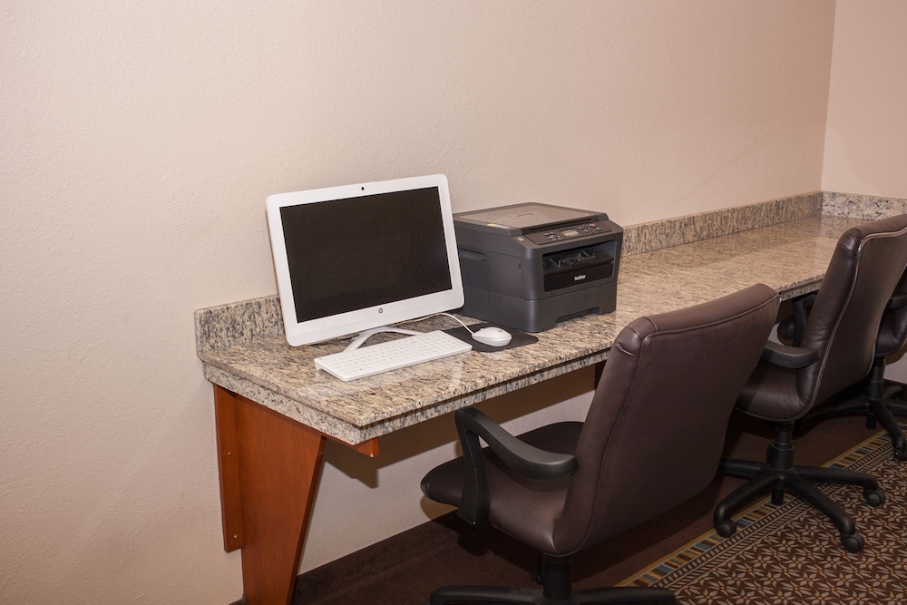 Candlewood Suites Logan by IHG