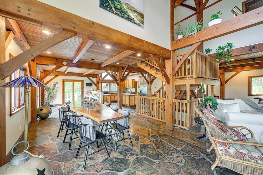 Riverfront Hudson Valley Gem w/ Beach Access!