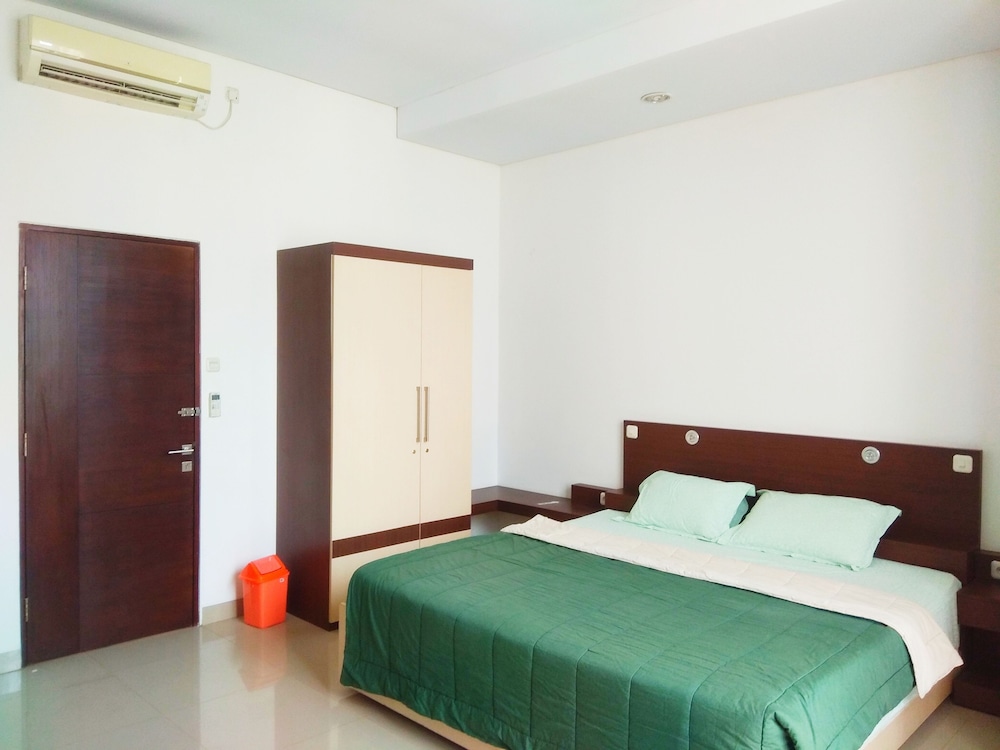 Omah Dixy Family Homestay by FH Stay view 3