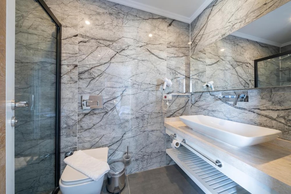 Un Amor Otel (+16) - Image 18