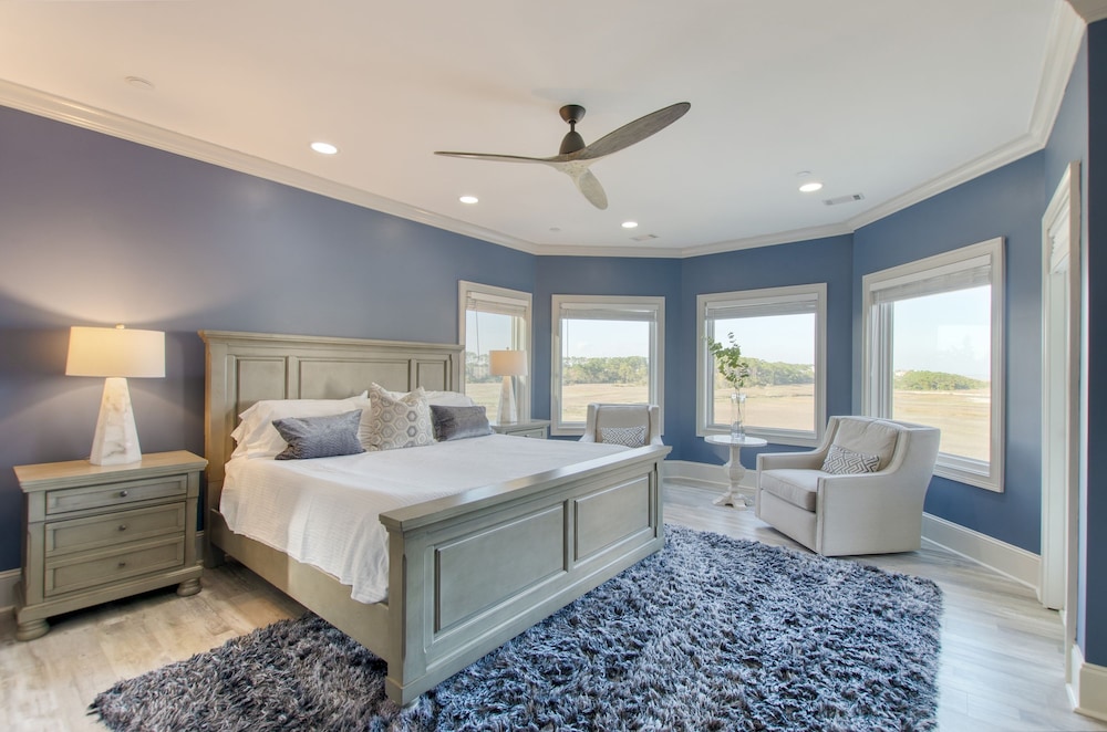 Coastal Marsh by Avantstay Infinity Pool Hot Tub View Pool Table Ping Pong