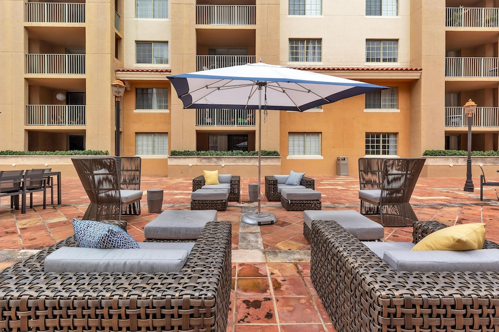 Dharma Home Suites Coral Gables at Gables Grand Plaza, 写真 17