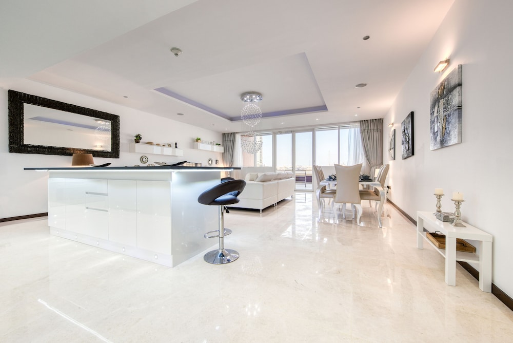 Tiara Residences - Mint Stay