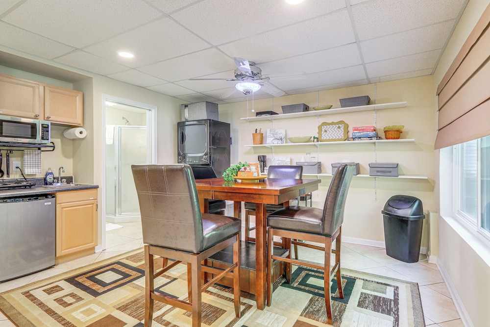 Cozy Jonesboro Studio w/ Patio ~ 22 Mi to Atlanta!
