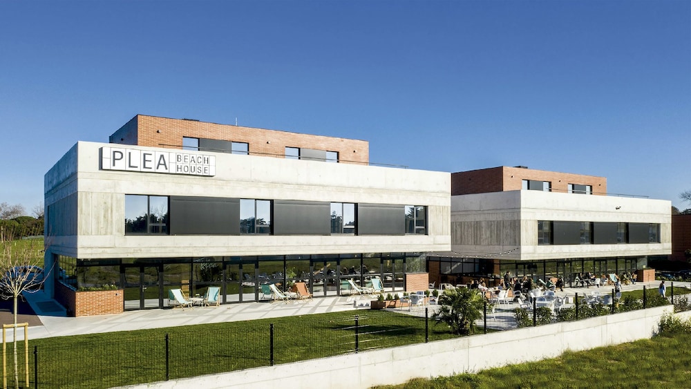 PLEA Beach House - Hostel