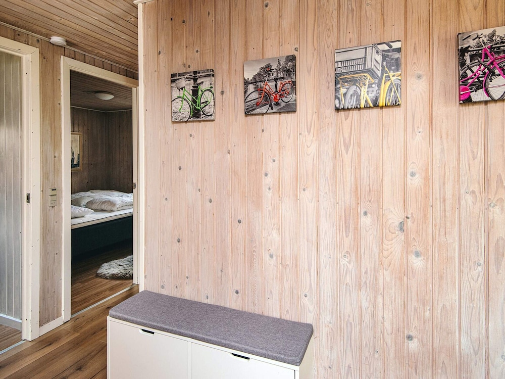 6 Person Holiday Home in Ansager