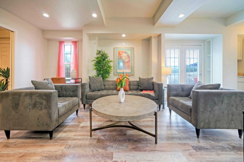 2-unit Home in Golf Cart Zone w/ Patio + Balcony Salty Sunshine: Multi-family Retreat
