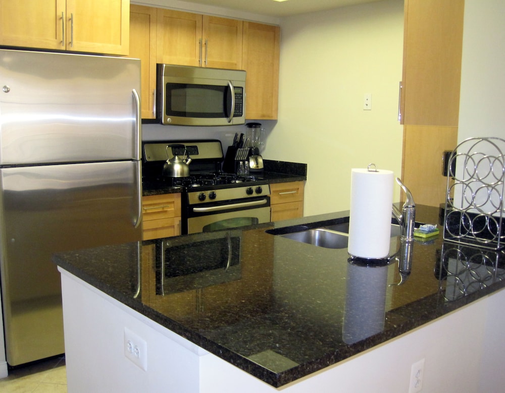 Gramercy by Executive Apartments