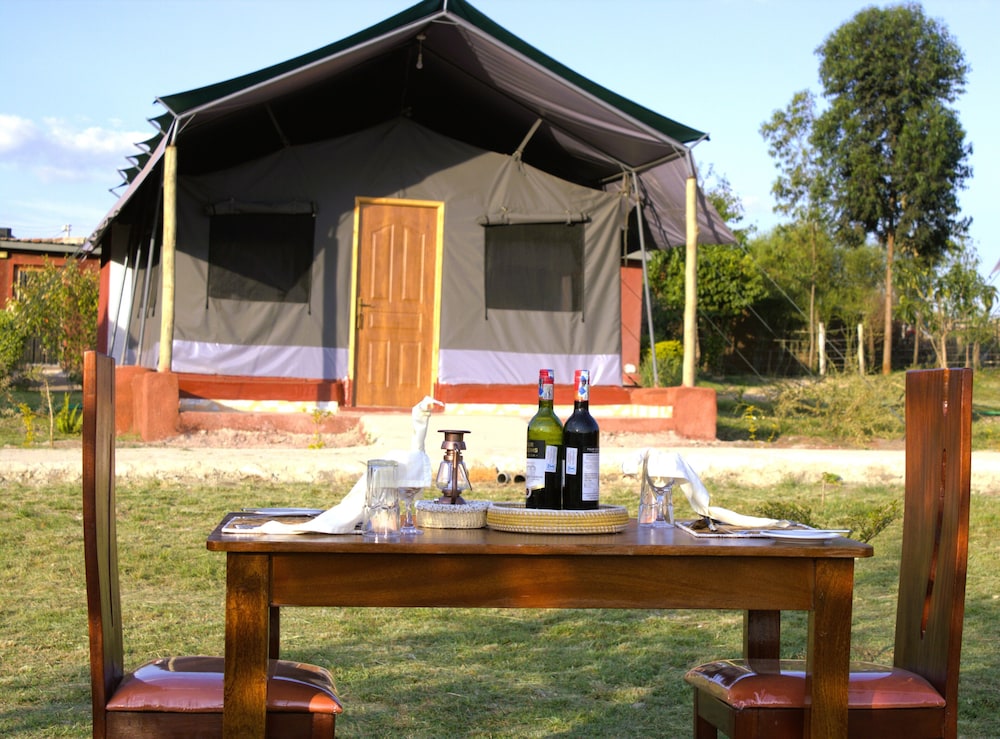 Endeem Mara Resort