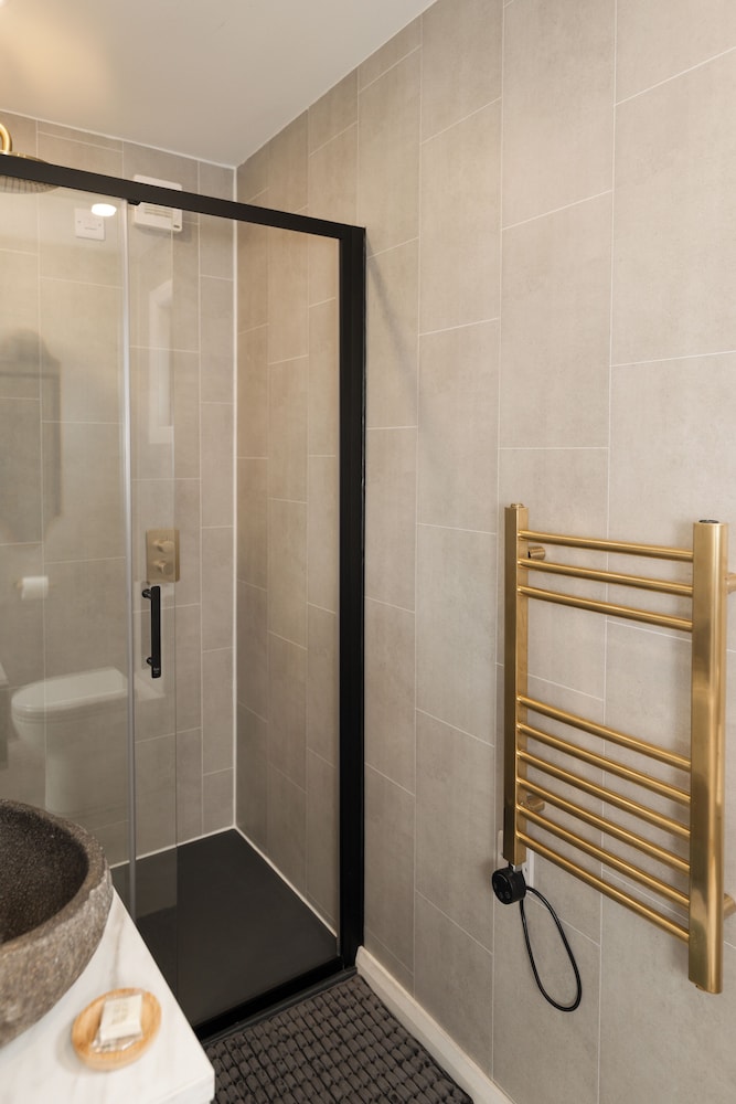 Luxury Waterfront Self-Catering Cabins
