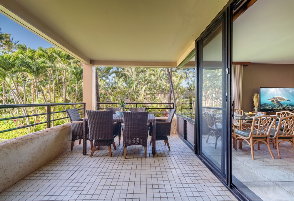 Polo Beach Club Vacation Rentals - APlus Resorts