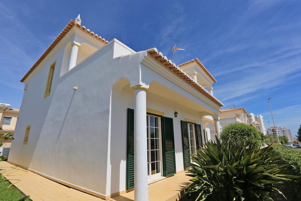 U 05 - Bedroom 5 in Casa Quinta Esta o