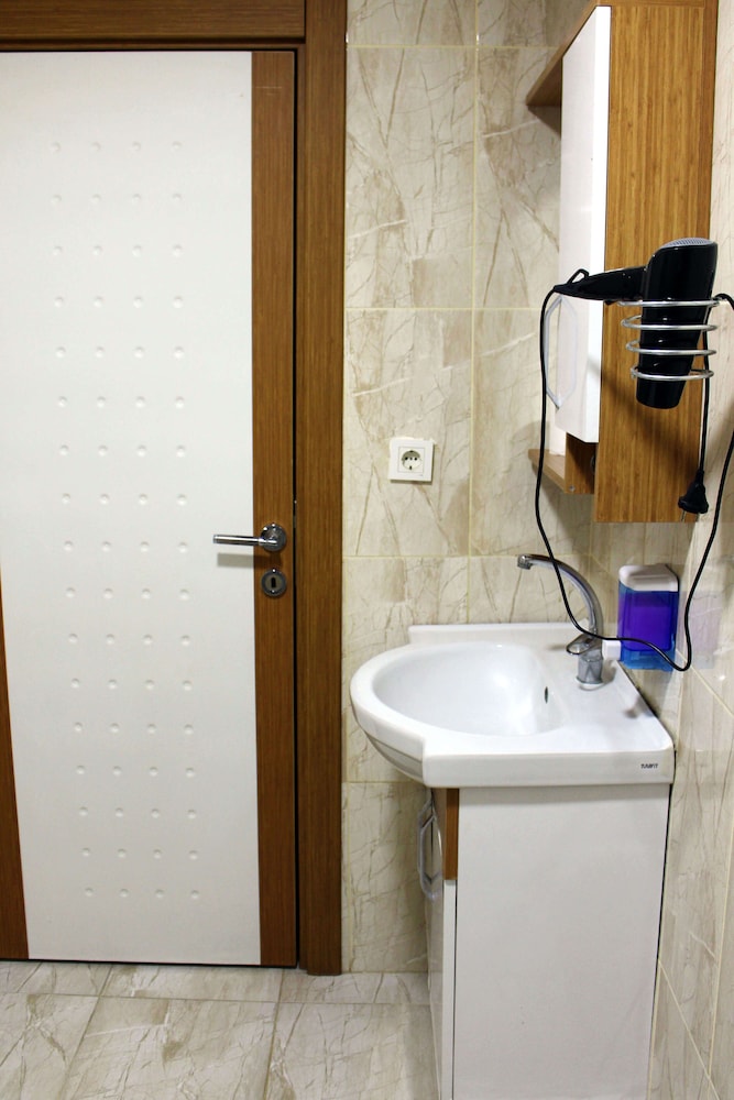 Big Life Otel - Image 68