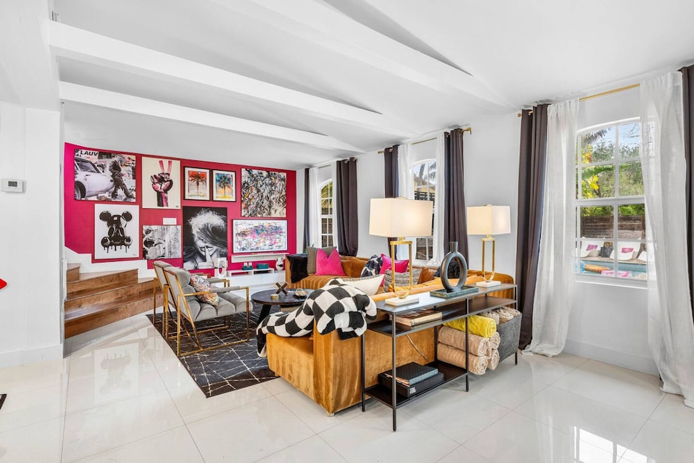 Chic Retreat Heated Pool Floats Close to Beach