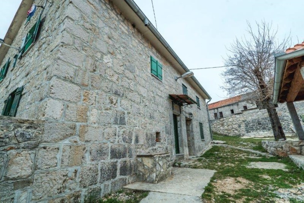 Apartment Imota Stone view 3