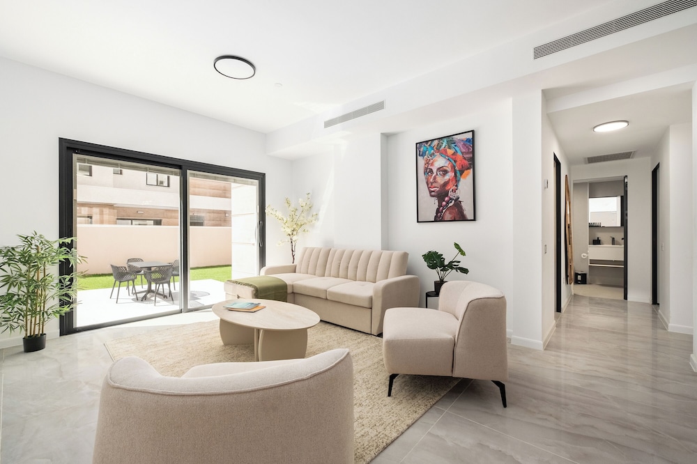 Eilat Sunny Modern Home by Sea N' Rent