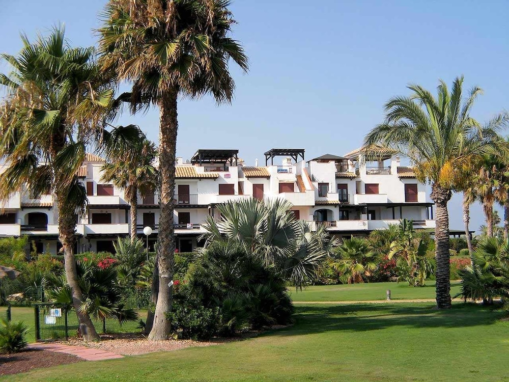 VenAVera E21B - 1 Bedroom/1Bath Beachfront WIFI