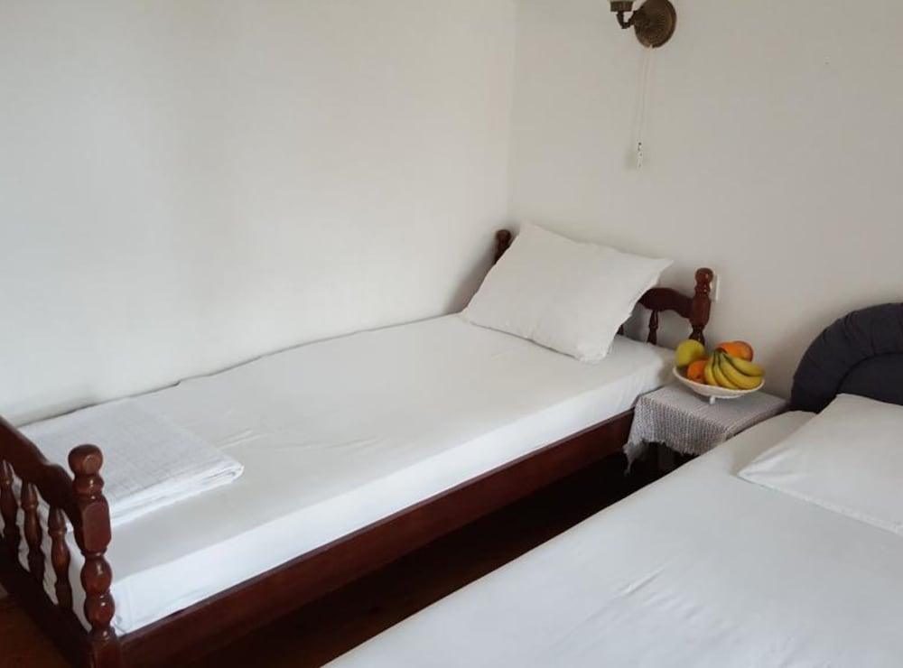 Comfortable Budva Rooms With Easy Access to Sveti Stefan