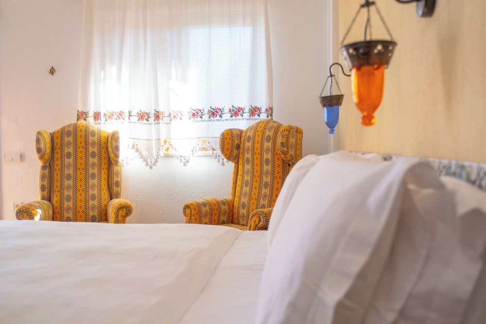 guesthouse by west