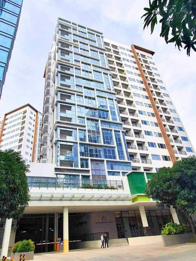 Mactan Newtown Condo view 3