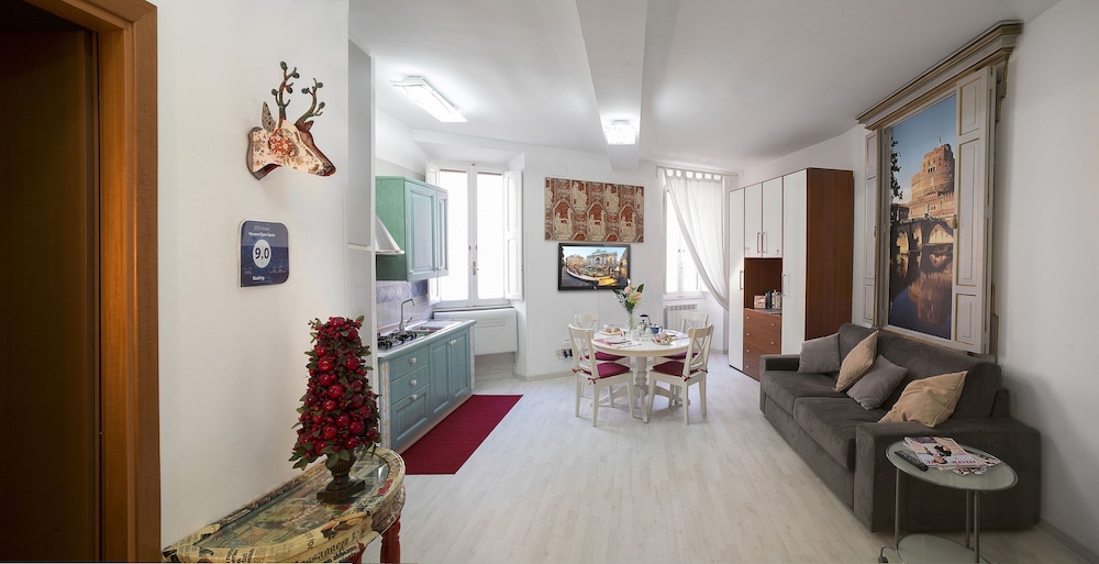 Navona Open Space Aparthotel