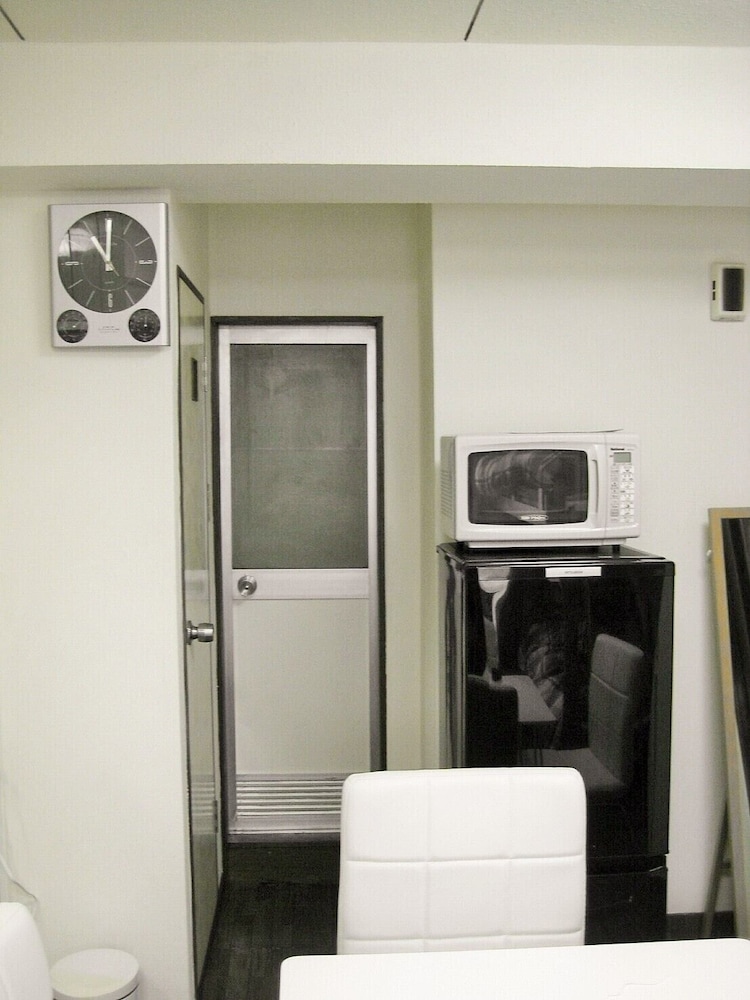 Otsuka Station Apartment Hotel