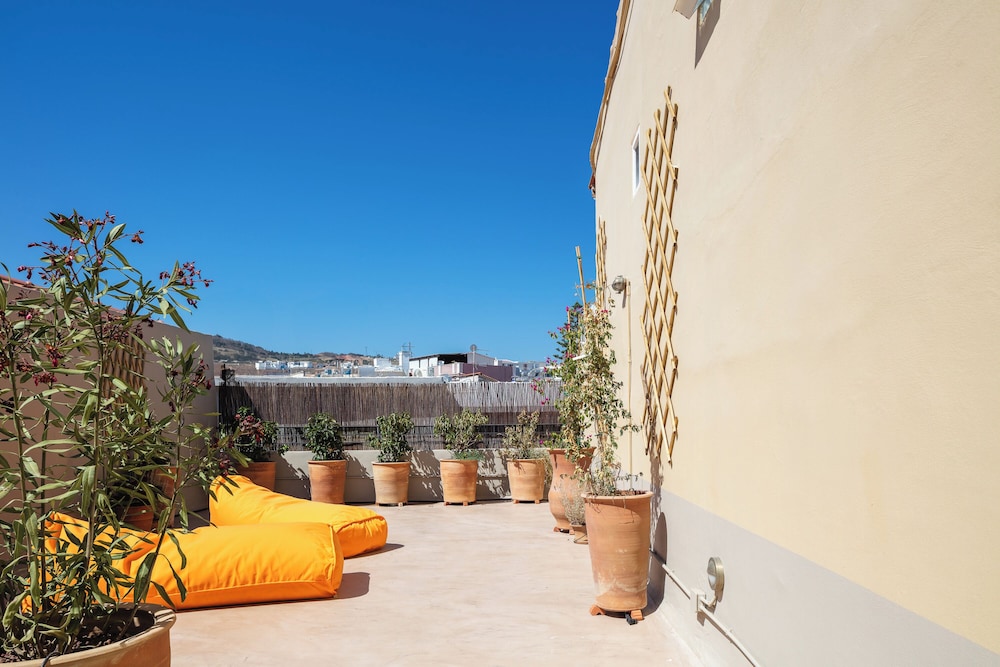 seafront cozy suite for 2 in Rethymno