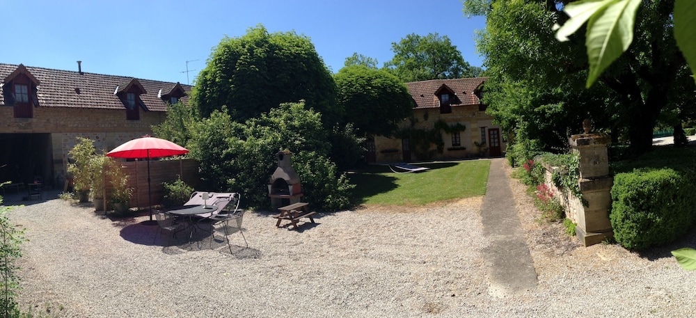 Le Pavillon de St. Agnan