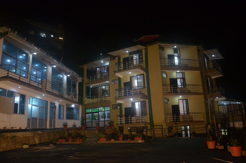 Corbett Hill Resorts  by OpenSky, Lansdowne