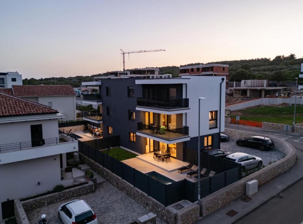 Charming Apartment Island Krk With Private Pool