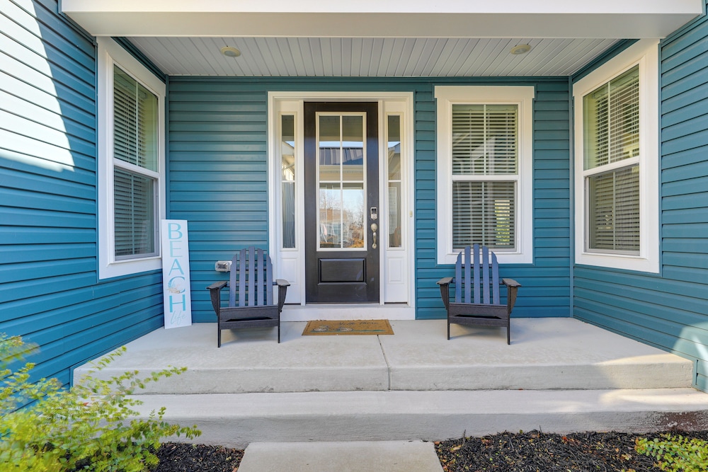 Shuttle to Bethany Beach: Stylish Home w/ Perks!