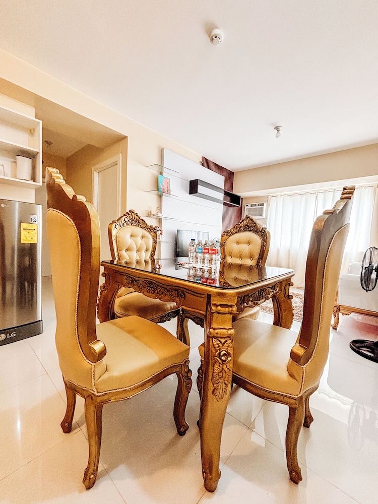 Elegant 2 Bedrooms With Pool View