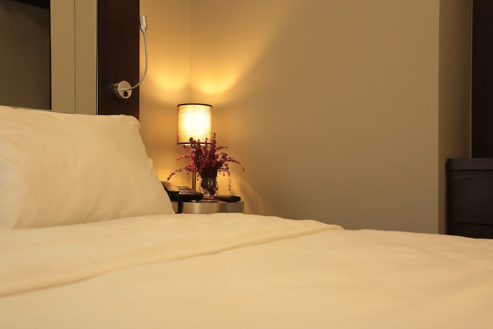 Ferman Pera - Image 16