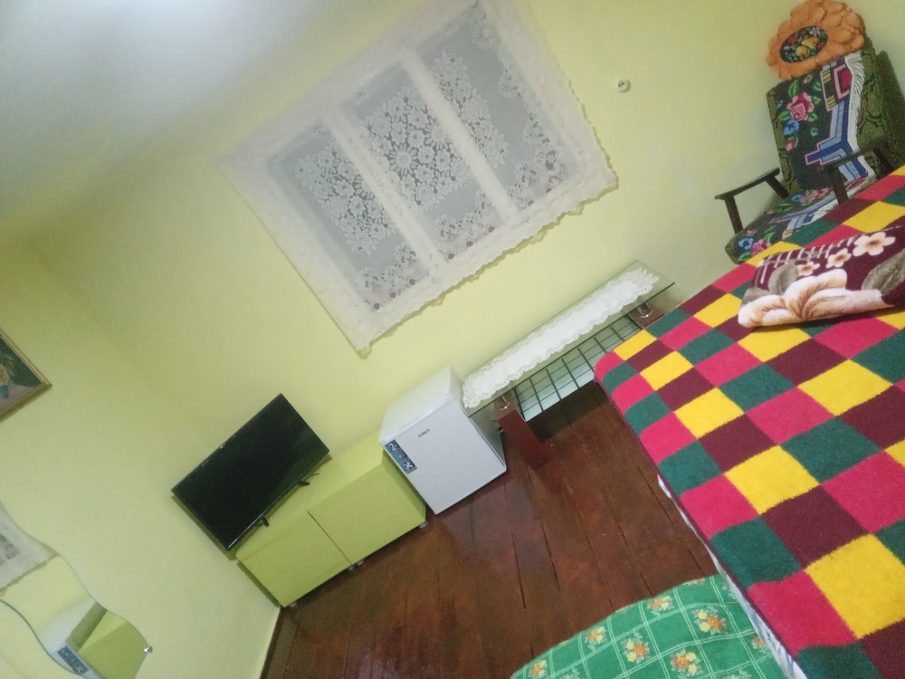 Room in Guest Room - Cozy Rural Retreat in Roşia Montana view 3