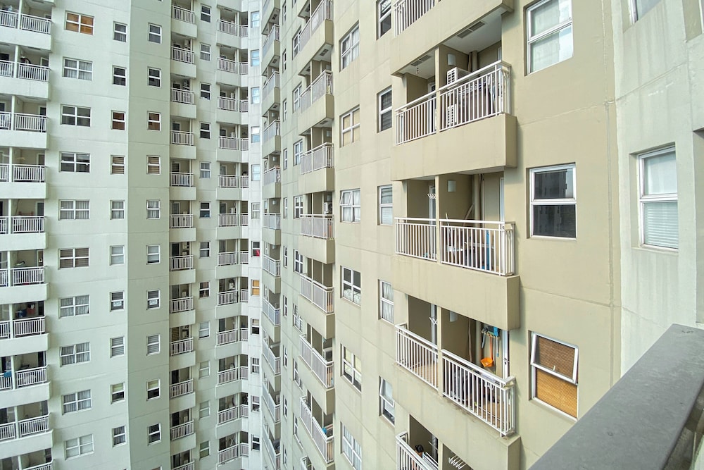 Pleasurable 2BR Apartment Parahyangan Residence
