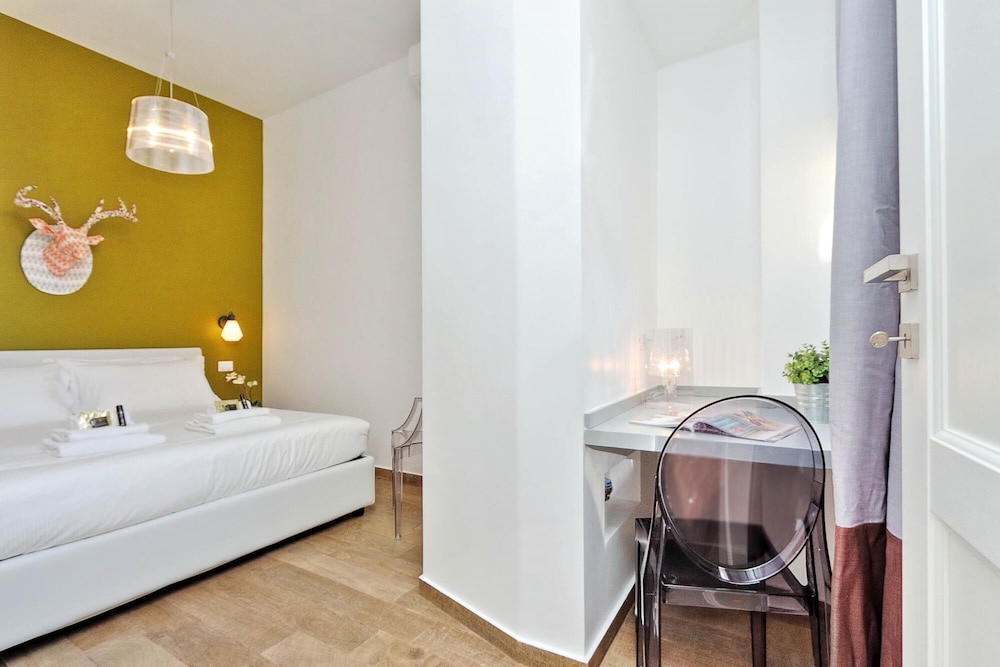 Rm-h501-pale6e2 Monti Apartments - M9