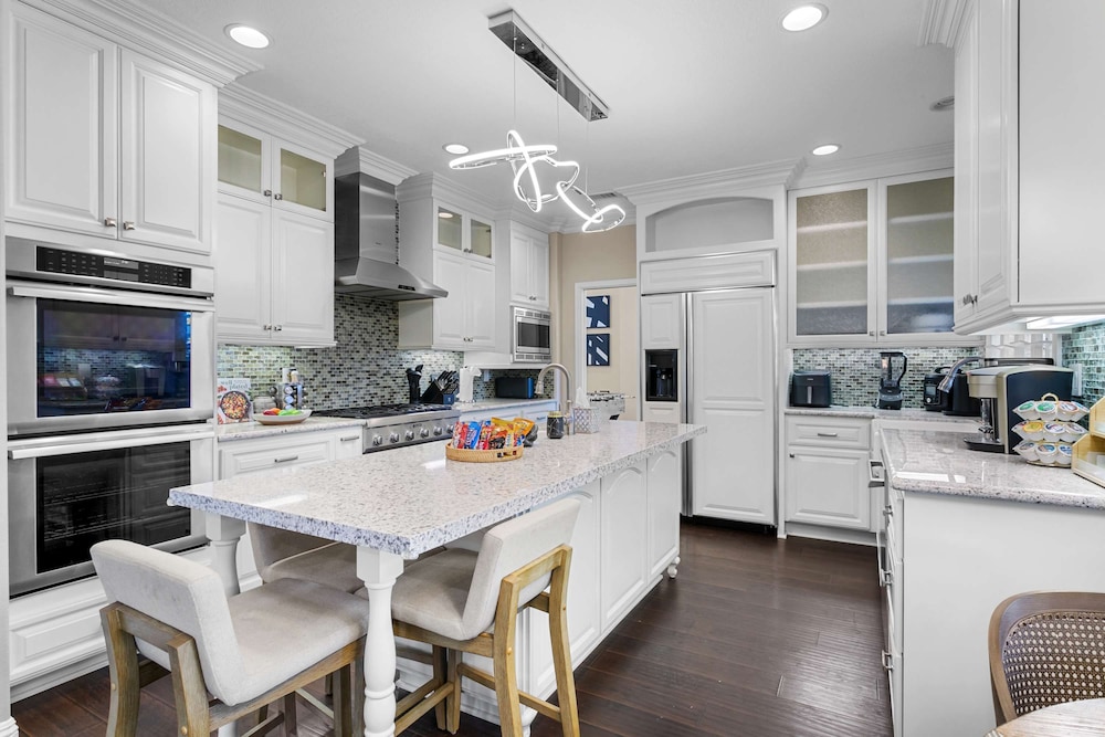 Luxury Pool Home w Theater Games Mountain View