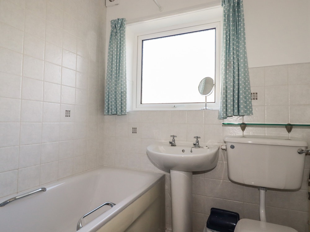 Truro Vacations - 5 Carlyon Road - Property Image 1