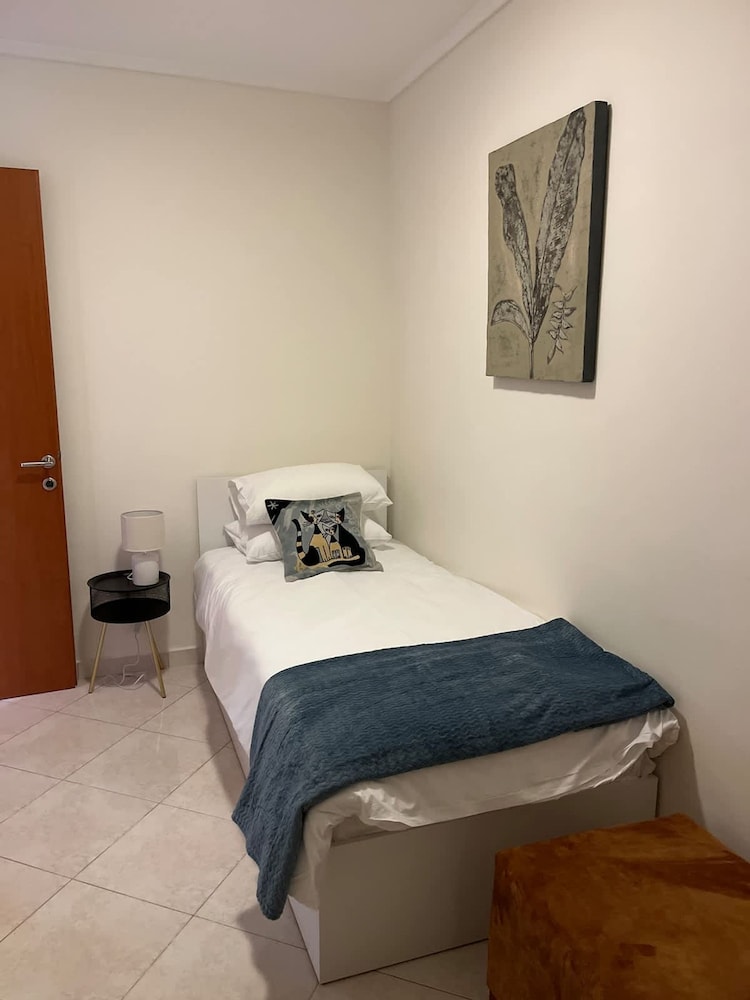 Cozy Apartment in Old Town Ano Polis