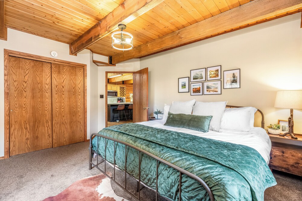 Lodge at Summit Park Near Woodward