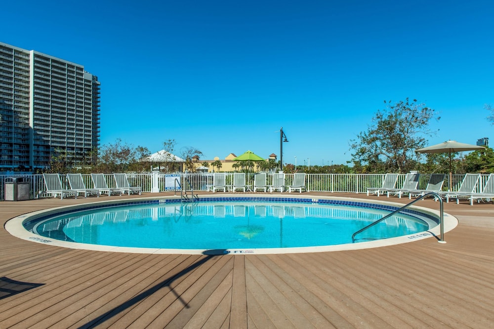 Laketown Wharf 1213