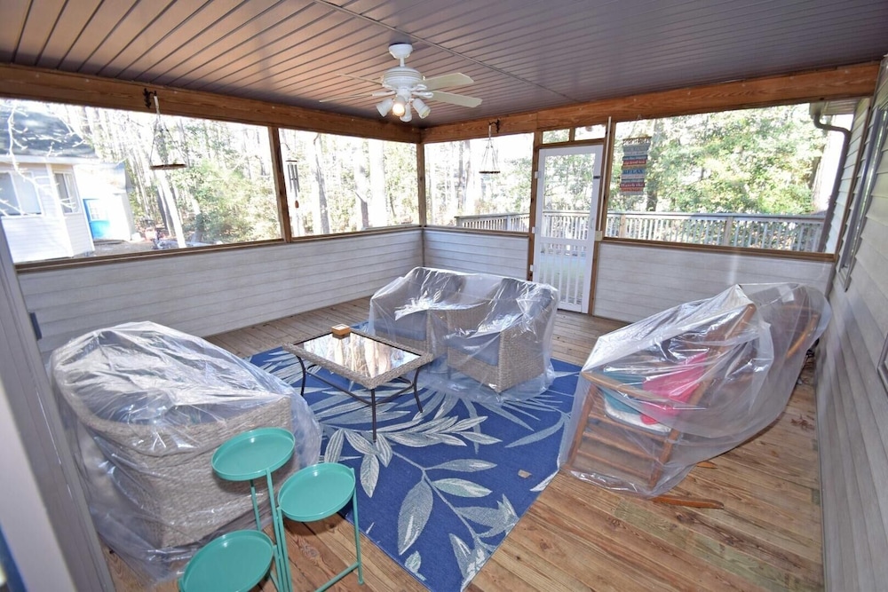 Ocean Pines-sandyhook Road 106 3 Bedroom Home by RedAwning view 5