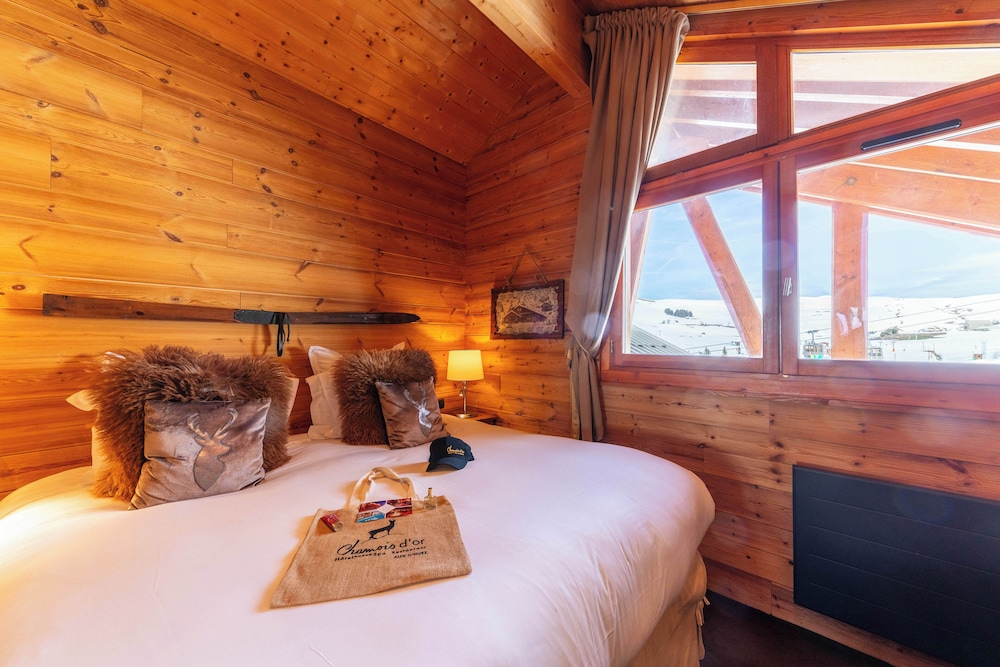 Huez Vacations - Hotel Au Chamois d'Or by Les Etincelles - Property Image 48